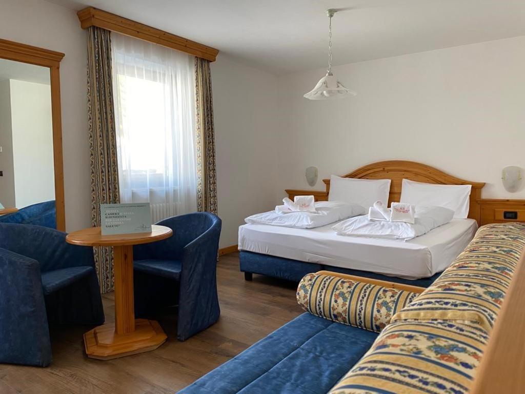 Hotel Terme Antico Bagno Pozza di Fassa Habitación foto