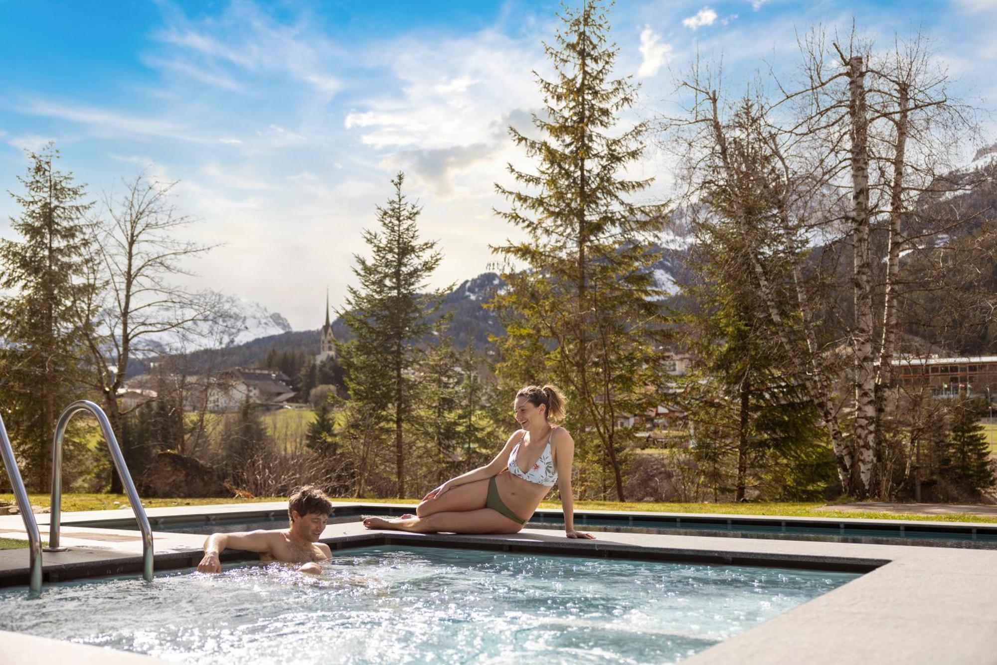 Hotel Terme Antico Bagno Pozza di Fassa Exterior foto