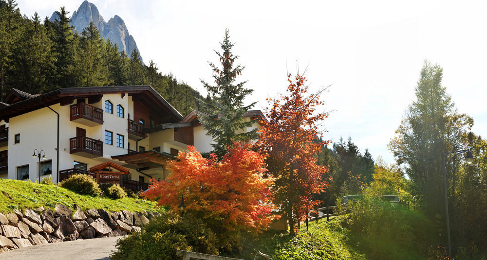 Hotel Terme Antico Bagno Pozza di Fassa Exterior foto